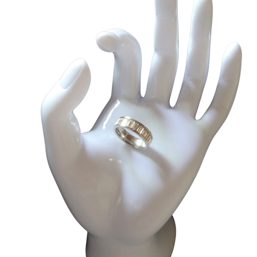 New Women's Stainless Steel With Cubiz Zirconia Ring Size 7 - Picture 5 of 6